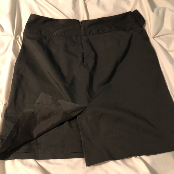 Banana Republic Skirt with Front tie Belt - Picture 3 of 5